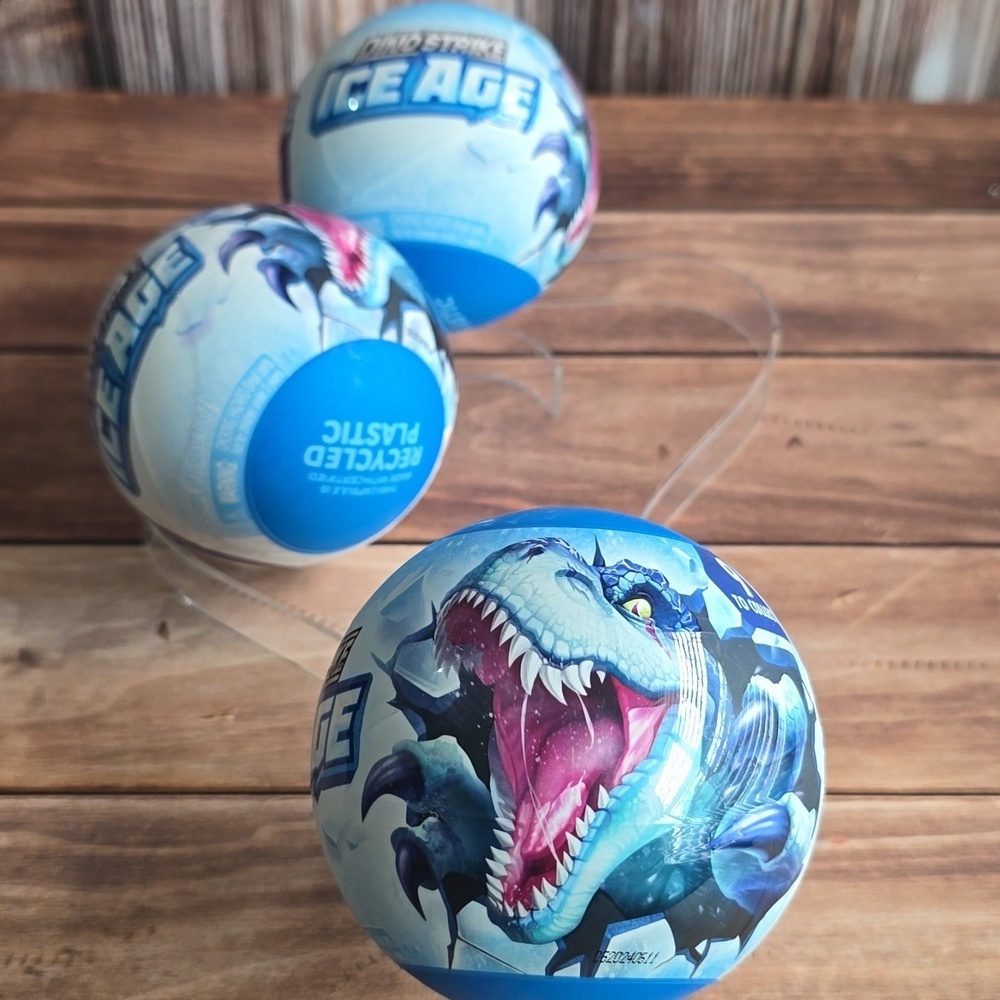 SURPRISE | DINO TRIO